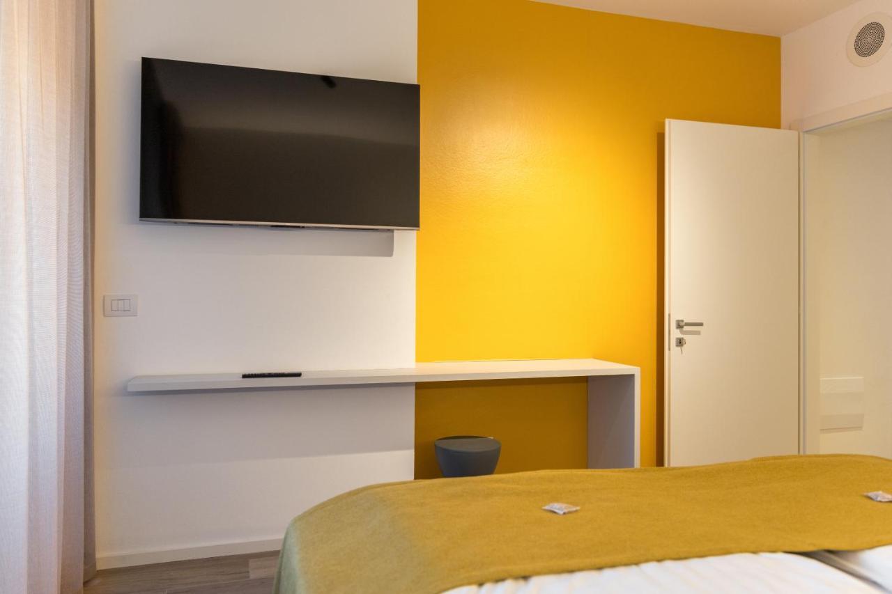 Boutique Apartments By Annalisa Torbole Sul Garda Buitenkant foto