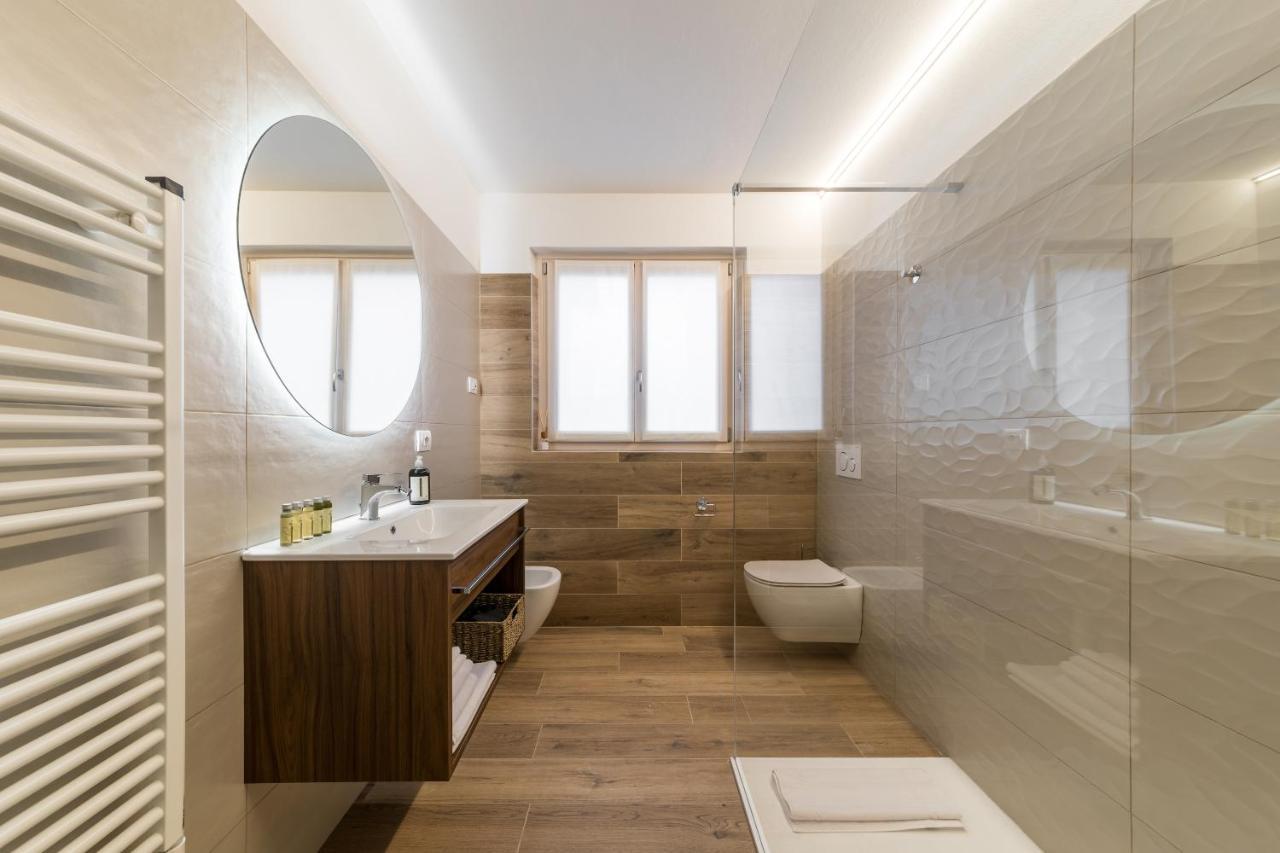 Boutique Apartments By Annalisa Torbole Sul Garda Buitenkant foto