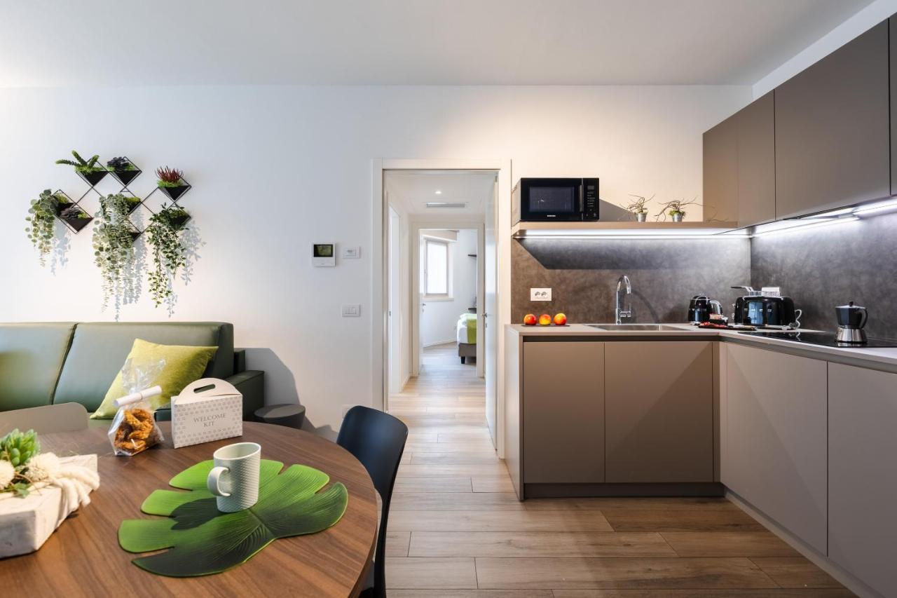 Boutique Apartments By Annalisa Torbole Sul Garda Buitenkant foto