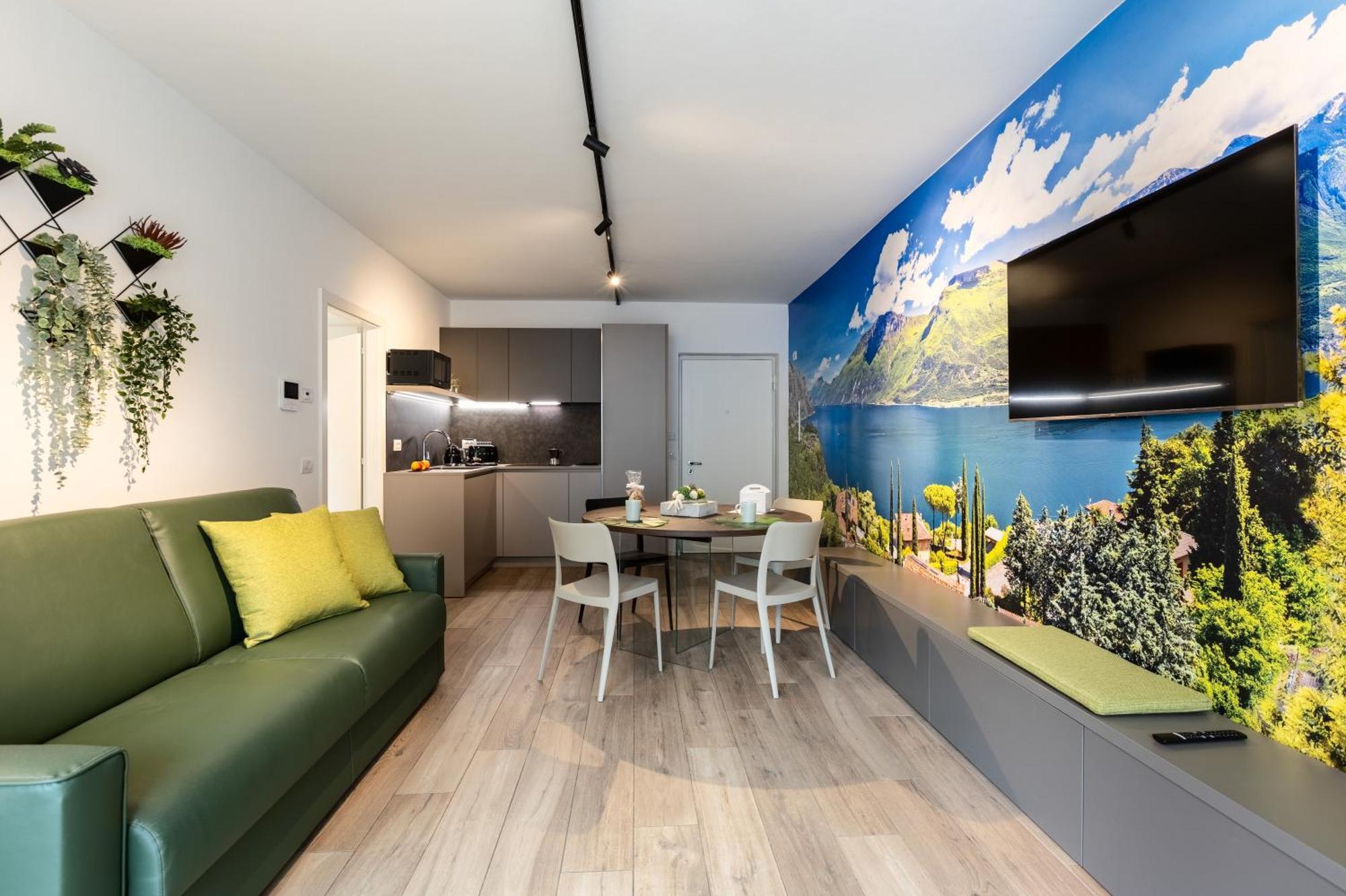 Boutique Apartments By Annalisa Torbole Sul Garda Buitenkant foto