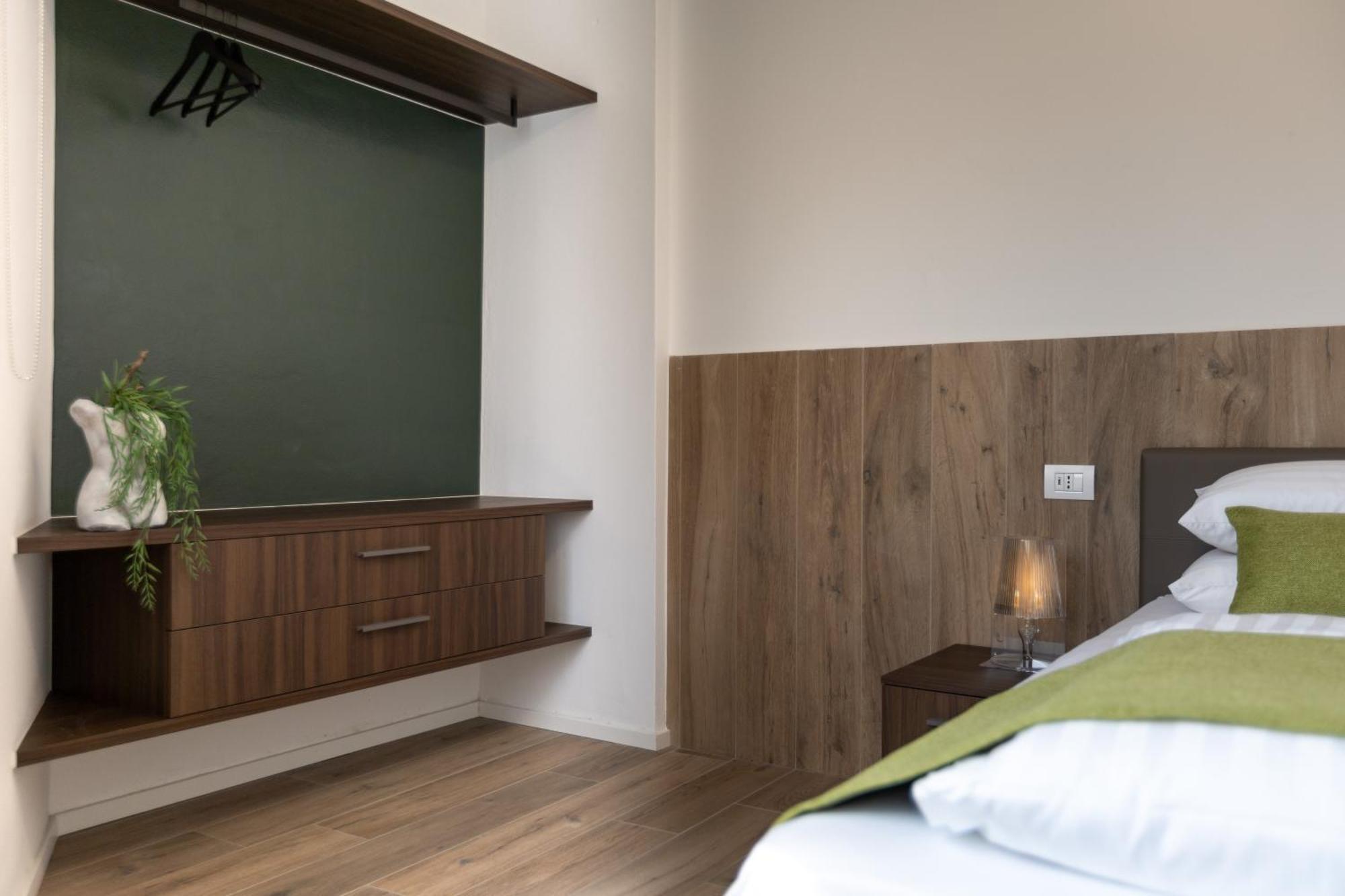 Boutique Apartments By Annalisa Torbole Sul Garda Buitenkant foto