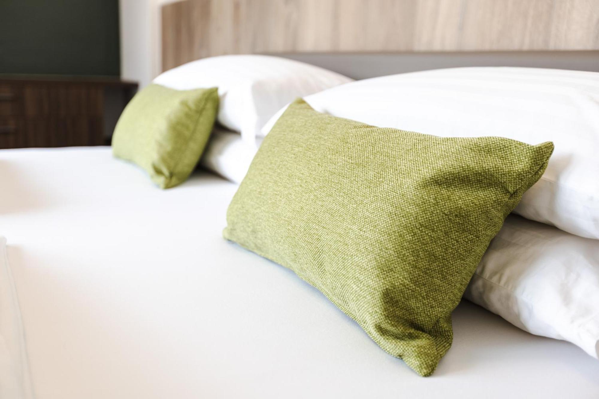 Boutique Apartments By Annalisa Torbole Sul Garda Buitenkant foto